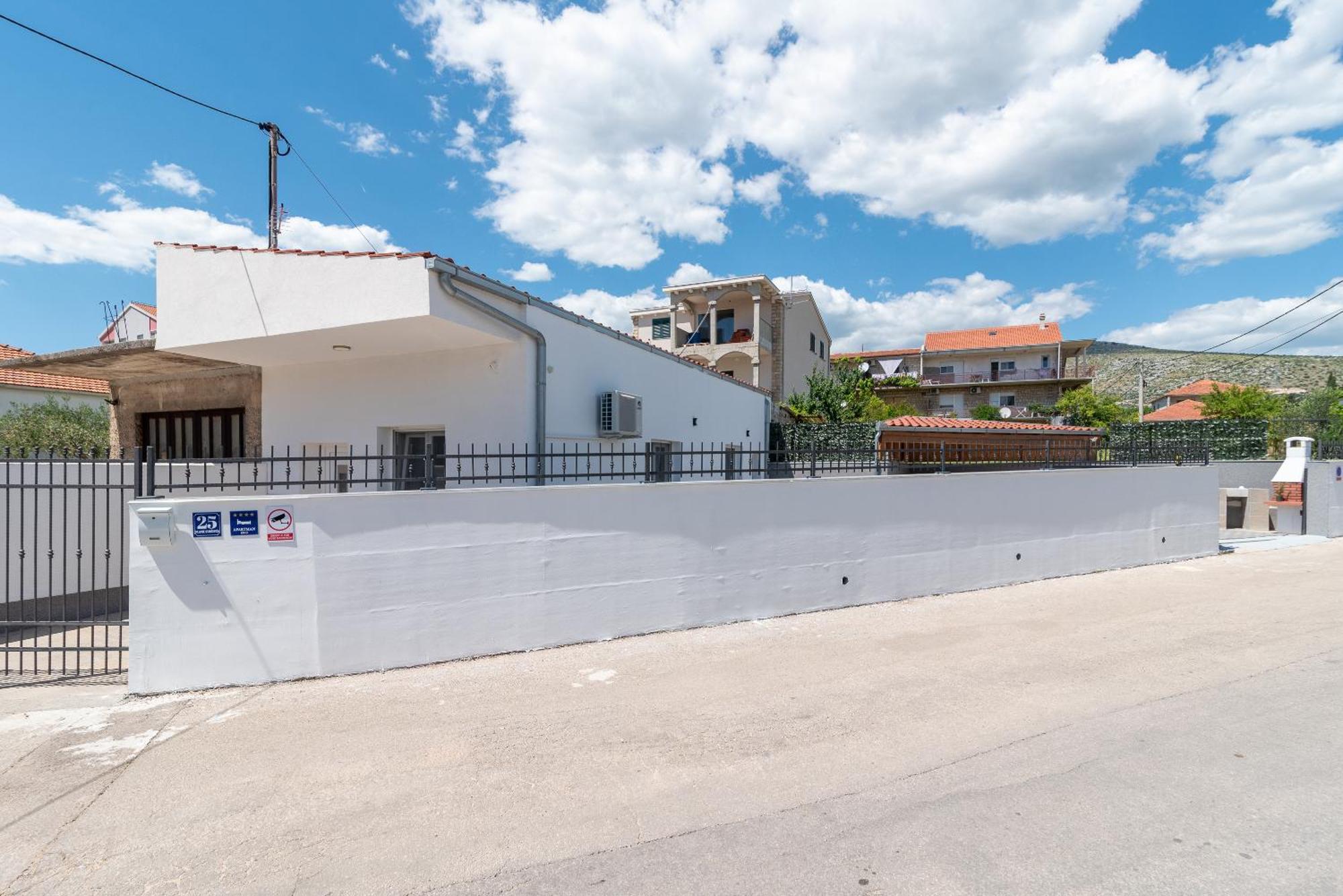 Apartman Dino Apartment Trogir Exterior photo